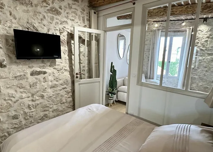 New Charming Old Town Apartamento *